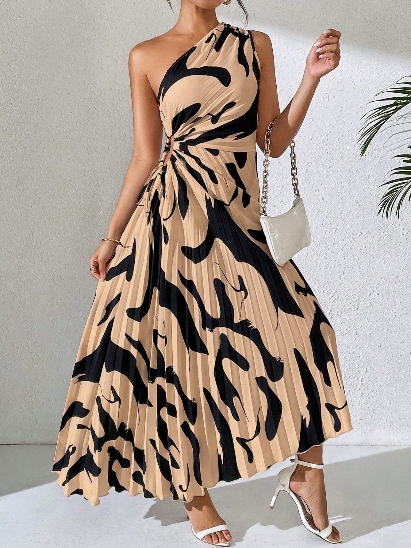 Vestido Longo Plissado Assimétrico Castanho